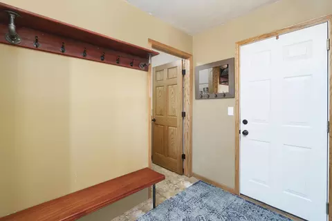 1848 Valley Dr, Bismarck, ND 58503 photo 30