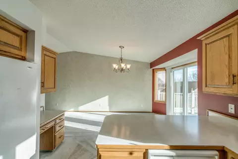 201 Calgary Ave E, Bismarck, ND 58503 photo 6