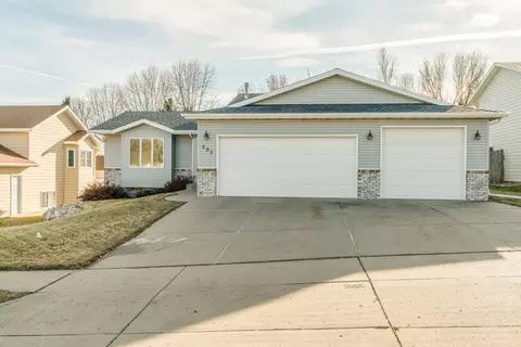 201 Calgary Ave E, Bismarck, ND 58503 photo 32