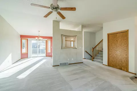 201 Calgary Ave E, Bismarck, ND 58503 photo 8