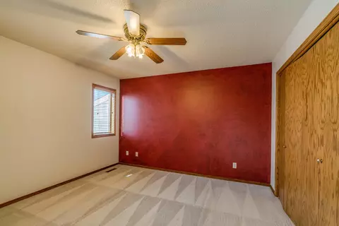 201 Calgary Ave E, Bismarck, ND 58503 photo 13