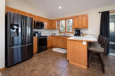 910 Mahone Ave, Bismarck, ND 58503 photo 8
