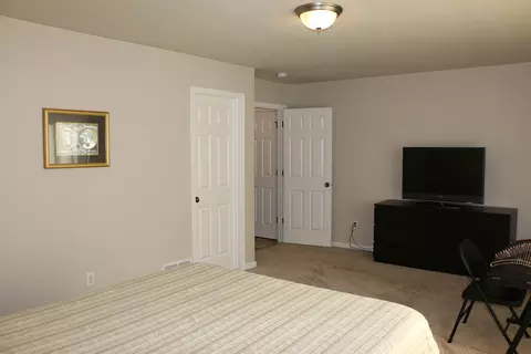 516 Fields Ct SE, Mandan, ND 58554 photo 16