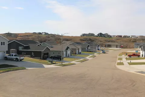 516 Fields Ct SE, Mandan, ND 58554 photo 29