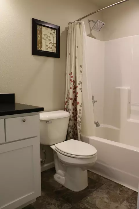 516 Fields Ct SE, Mandan, ND 58554 photo 17