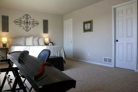 516 Fields Ct SE, Mandan, ND 58554 photo 14