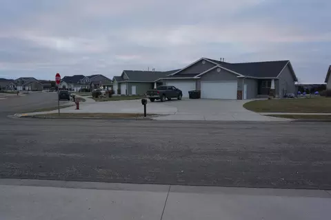 3623 Bay Pl SE, Mandan, ND 58554 photo 16