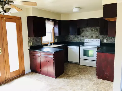 313 3rd Ave, Zap, ND 58580 photo 4