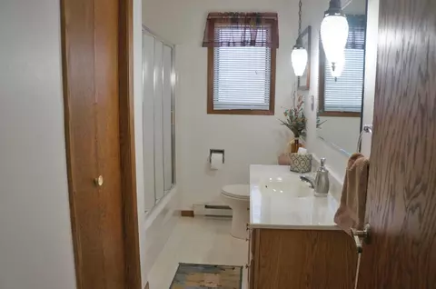 806 5th Ave NE, Mandan, ND 58554 photo 25