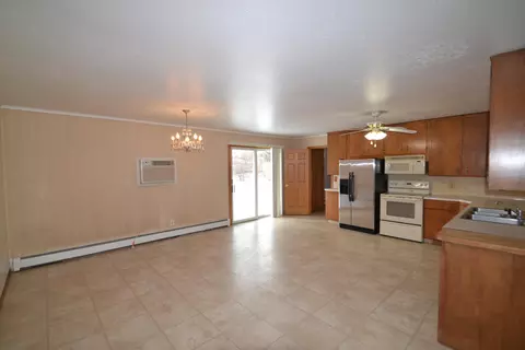423 Denver Ave, Bismarck, ND 58504 photo 5