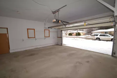 423 Denver Ave, Bismarck, ND 58504 photo 17