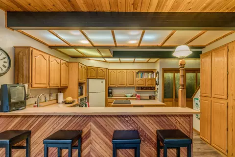 434 E Brandon Dr, Bismarck, ND 58503 photo 3