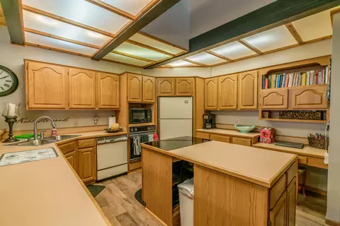 434 E Brandon Dr, Bismarck, ND 58503 photo 15