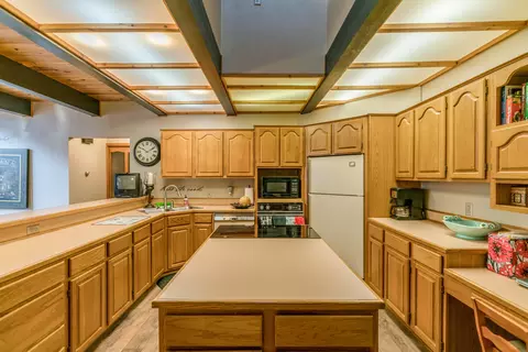 434 E Brandon Dr, Bismarck, ND 58503 photo 16