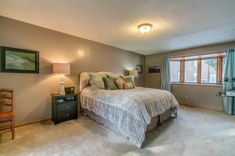 434 E Brandon Dr, Bismarck, ND 58503 photo 4