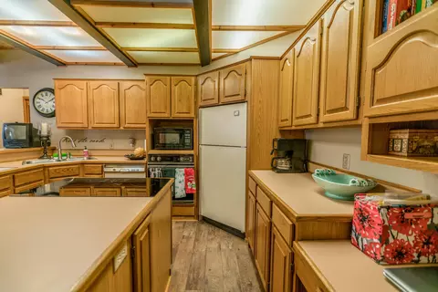 434 E Brandon Dr, Bismarck, ND 58503 photo 17