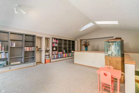 434 E Brandon Dr, Bismarck, ND 58503 photo 8