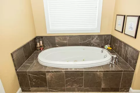 4807 Boulder Ridge Rd, Bismarck, ND 58503 photo 23