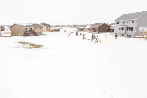 4807 Boulder Ridge Rd, Bismarck, ND 58503 photo 43
