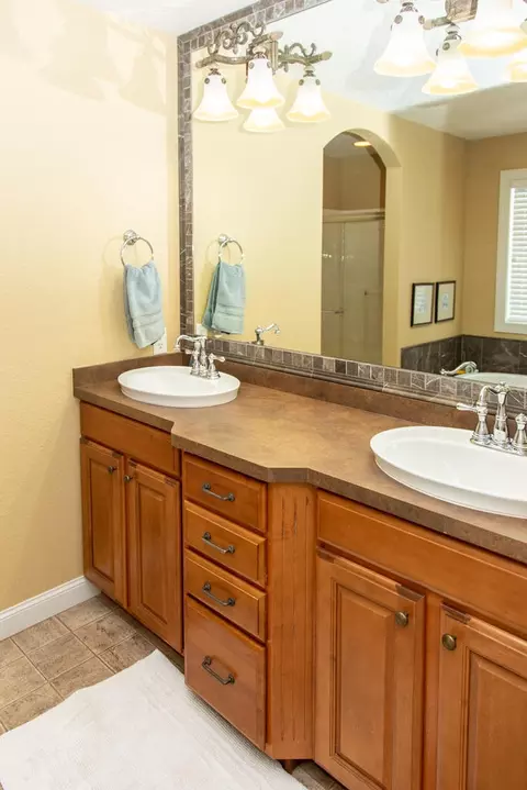 4807 Boulder Ridge Rd, Bismarck, ND 58503 photo 22