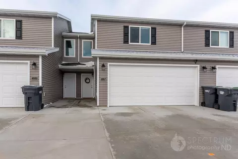 4607 47th Ave NW, Mandan, ND 58554 photo 1
