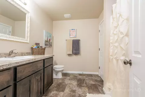 4607 47th Ave NW, Mandan, ND 58554 photo 16