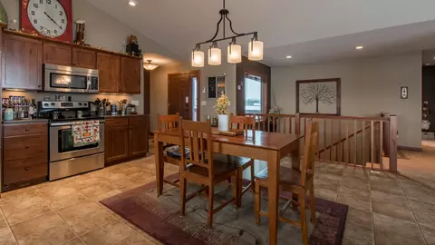 2382 Harmon Ln N, Mandan, ND 58554 photo 6