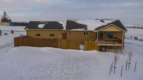 2382 Harmon Ln N, Mandan, ND 58554 photo 39