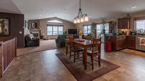 2382 Harmon Ln N, Mandan, ND 58554 photo 8