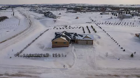 2382 Harmon Ln N, Mandan, ND 58554 photo 45