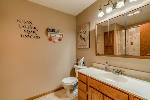 2248 La Corte Loop, Bismarck, ND 58503 photo 19