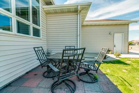 2248 La Corte Loop, Bismarck, ND 58503 photo 43