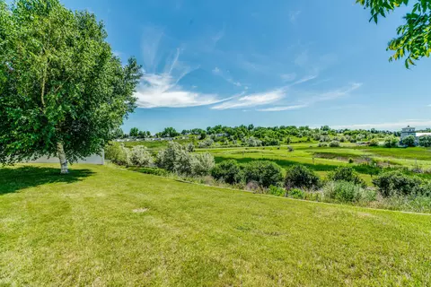 2248 La Corte Loop, Bismarck, ND 58503 photo 34