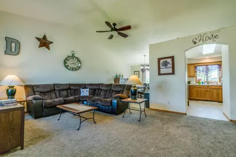 2248 La Corte Loop, Bismarck, ND 58503 photo 17