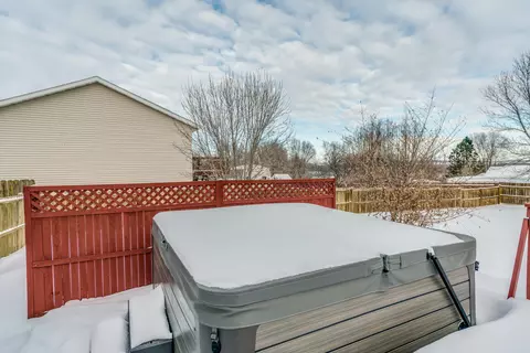 1600 12th Ave SE, Mandan, ND 58554 photo 25
