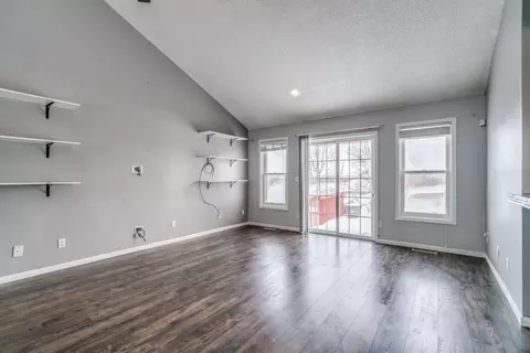 1600 12th Ave SE, Mandan, ND 58554 photo 2