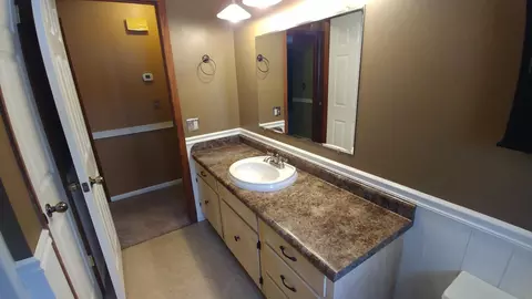 826 E Wachter Ave, Bismarck, ND 58504 photo 35