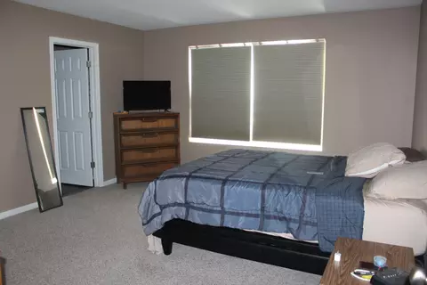 203 Brandenburg Loop, Bismarck, ND 58504 photo 9