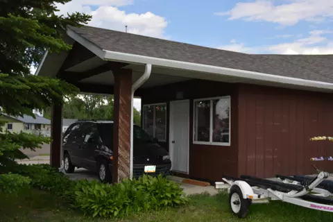 520 Main St, Stanton, ND 58571 photo 2