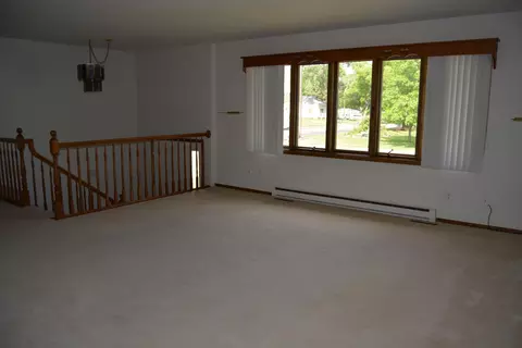 520 Main St, Stanton, ND 58571 photo 3