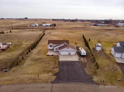 4575 Preston Loop, Bismarck, ND 58504 photo 1