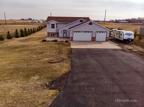 4575 Preston Loop, Bismarck, ND 58504 photo 34