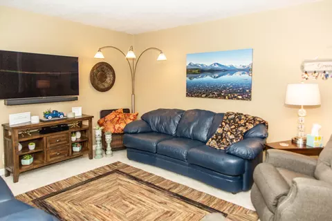 2517 E Ave D E, Bismarck, ND 58501 photo 4
