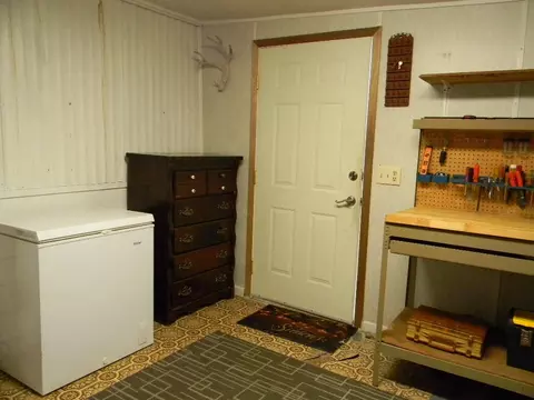 203 Coyote St, Mandan, ND 58554 photo 5