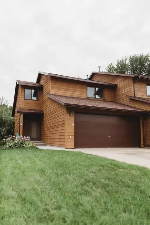 2109 Capitol Ave, Bismarck, ND 58501 photo 1