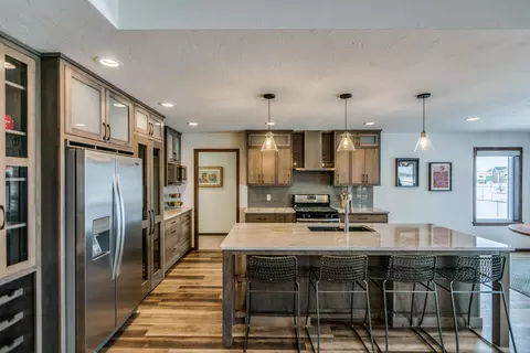 2829 Peach Tree Dr, Bismarck, ND 58504 photo 6