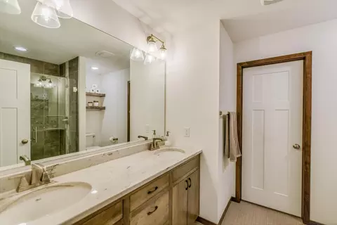 2829 Peach Tree Dr, Bismarck, ND 58504 photo 20