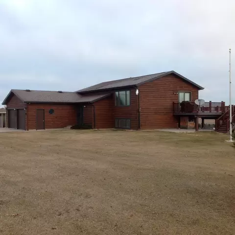 5001 Boulder Dr, Bismarck, ND 58504 photo 2