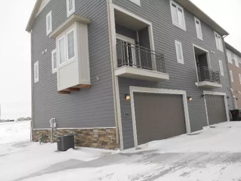 3168 Sullivan Loop, Lincoln, ND 58504 photo 2