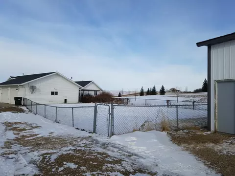 2390 Crocus Dr N, Mandan, ND 58554 photo 24